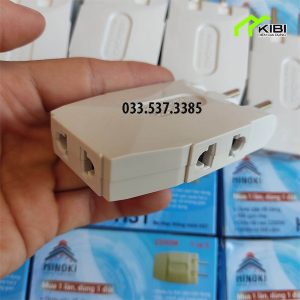 Trạc 3 thông minh thiết kế ngỏ gọn, góc xoay 180 độ (Ổ cắm chuyển đổi có thiết kế các ổ cắm 2 chấu phù hợp với nhiều chân phích cắm)