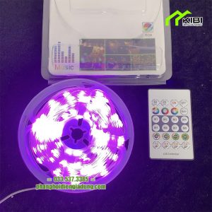 Đèn dây led nháy đuổi nhiều màu có điều khiển từ xa Đèn dây led nháy đuổi nhiều màu có điều khiển từ xa