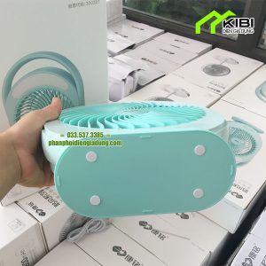 Quạt tích điện KM - F0336 có tích hợp đèn chiếu sáng (Quạt tích điện có đèn có thiết kế phần đế chắc chắn và chống trượt)