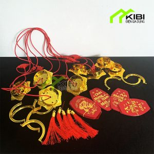 (Đèn lồng trang trí có thiết kế nổi bật, dễ lắp đặt)